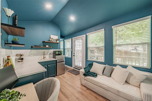1419 Ramsey Avenue, Dallas, TX 75216