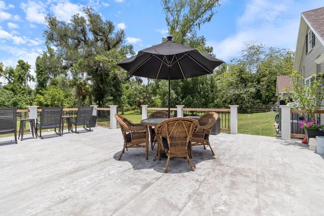 2065 SW 37TH STREET ROAD, Ocala, FL 34471