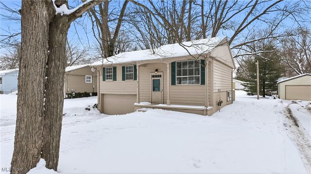 7736 Anderson Avenue NE, Warren, OH 44484
