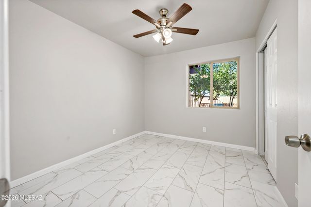 5551 S Pin Oak Drive, Tucson, AZ 85746