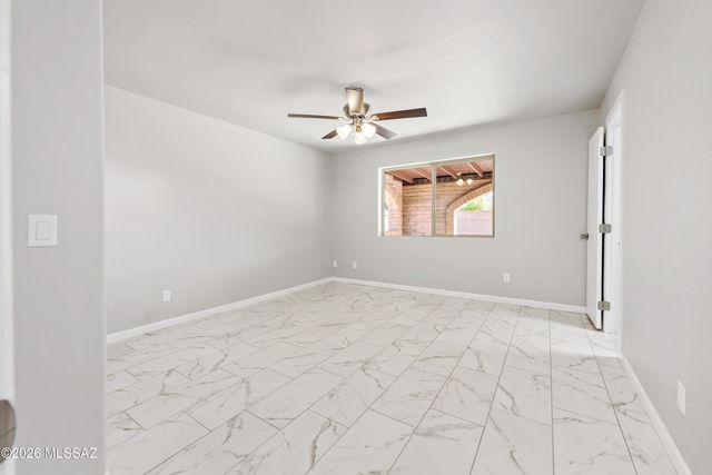 5551 S Pin Oak Drive, Tucson, AZ 85746