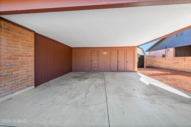 5551 S Pin Oak Drive, Tucson, AZ 85746