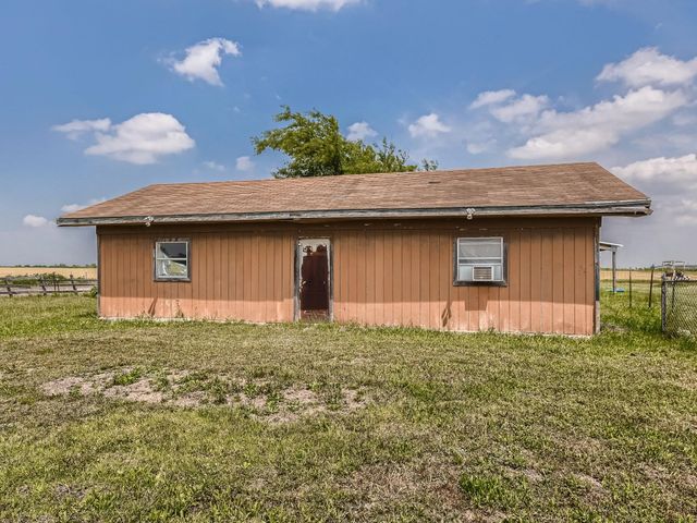 501 County Road 405, Taylor, TX 76574