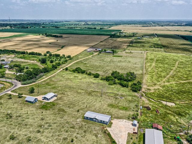 501 County Road 405, Taylor, TX 76574