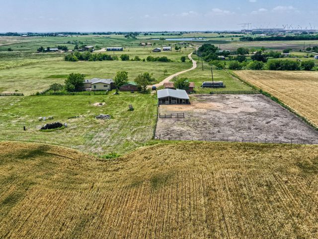 501 County Road 405, Taylor, TX 76574