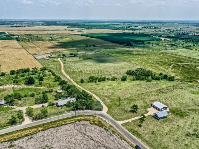 501 County Road 405, Taylor, TX 76574