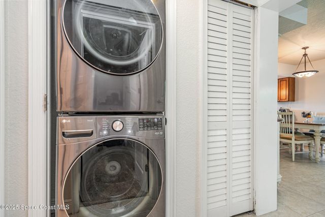 1321 S Miramar Avenue, 4, Indialantic, FL 32903