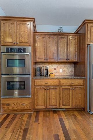 3728 W Broadmoor Street, Springfield, MO 65807