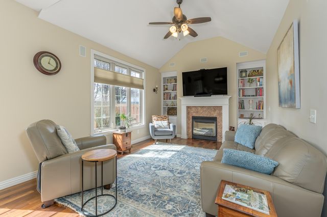 3728 W Broadmoor Street, Springfield, MO 65807