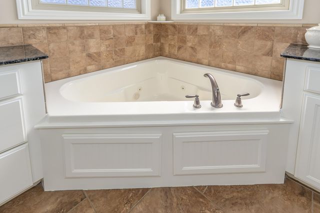 3728 W Broadmoor Street, Springfield, MO 65807