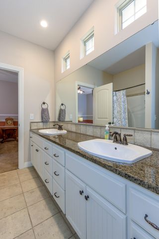 3728 W Broadmoor Street, Springfield, MO 65807