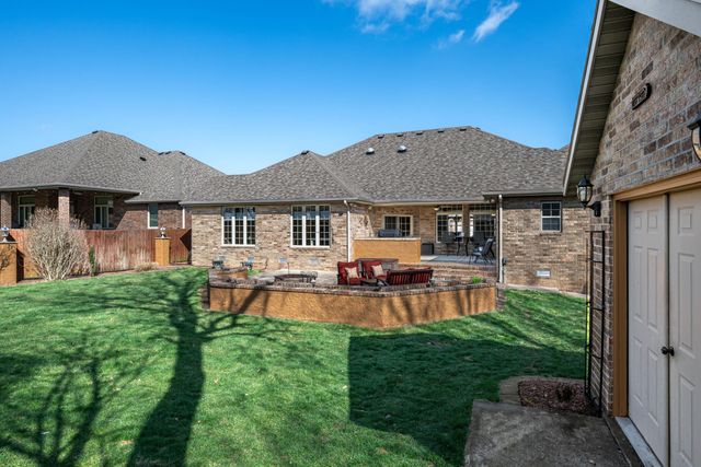 3728 W Broadmoor Street, Springfield, MO 65807