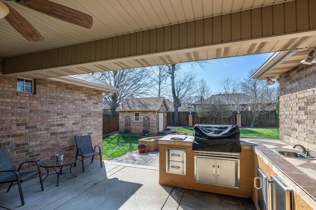 3728 W Broadmoor Street, Springfield, MO 65807