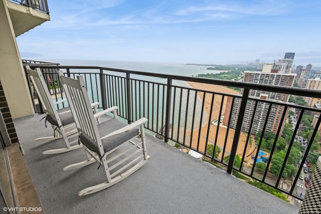 6007 N Sheridan Road 31J, Chicago, IL 60660