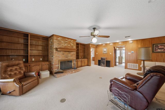 17804 CR 4235, Frankston, TX 75763