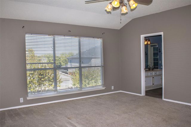 3240 Roddy Drive, Fort Worth, TX 76123