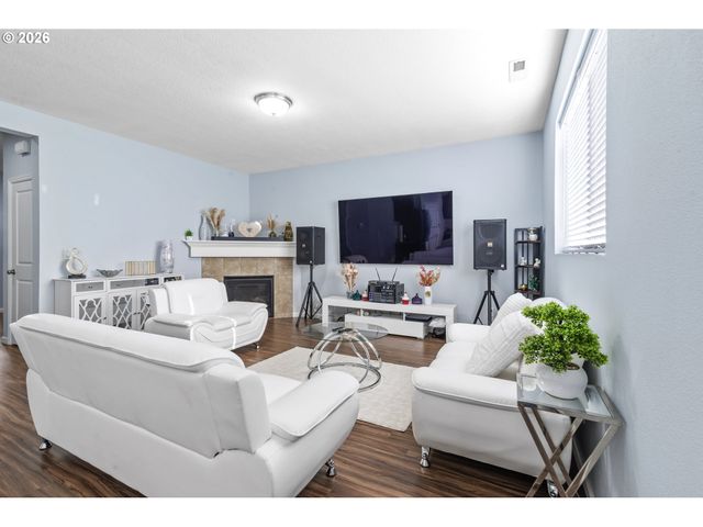 12613 Ne 49TH Way, Vancouver, WA 98682