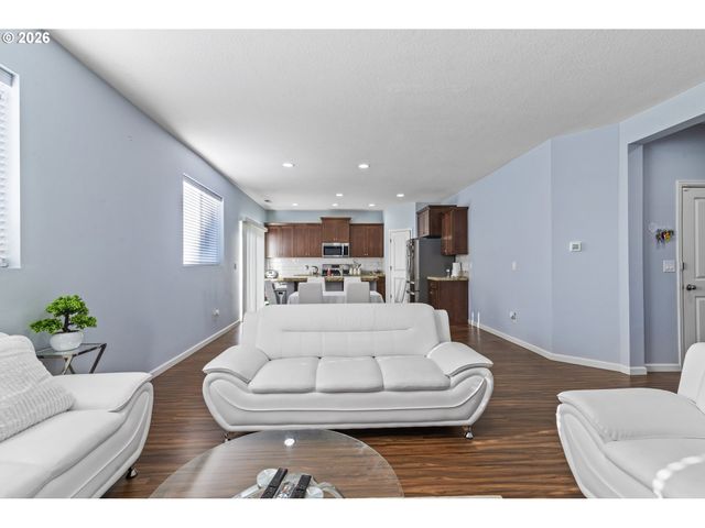 12613 Ne 49TH Way, Vancouver, WA 98682