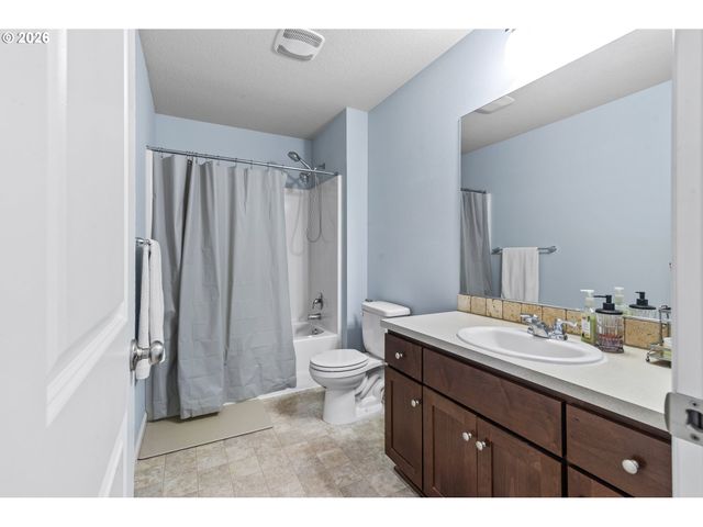 12613 Ne 49TH Way, Vancouver, WA 98682