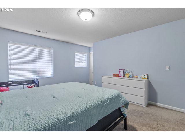 12613 Ne 49TH Way, Vancouver, WA 98682