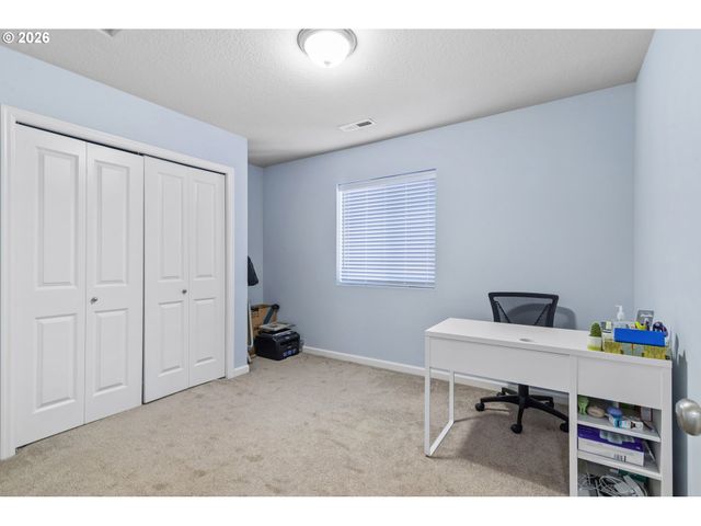 12613 Ne 49TH Way, Vancouver, WA 98682