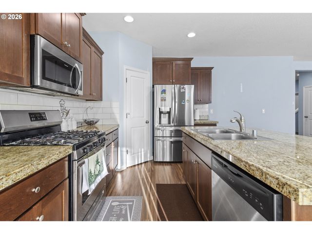 12613 Ne 49TH Way, Vancouver, WA 98682