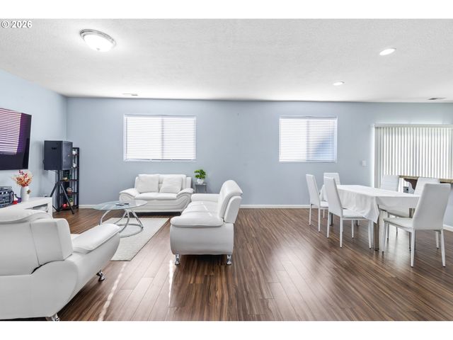 12613 Ne 49TH Way, Vancouver, WA 98682