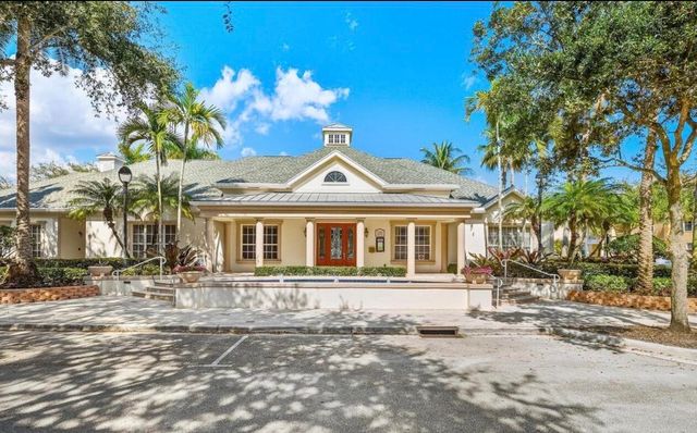 245 Murcia Drive 204, Jupiter, FL 33458