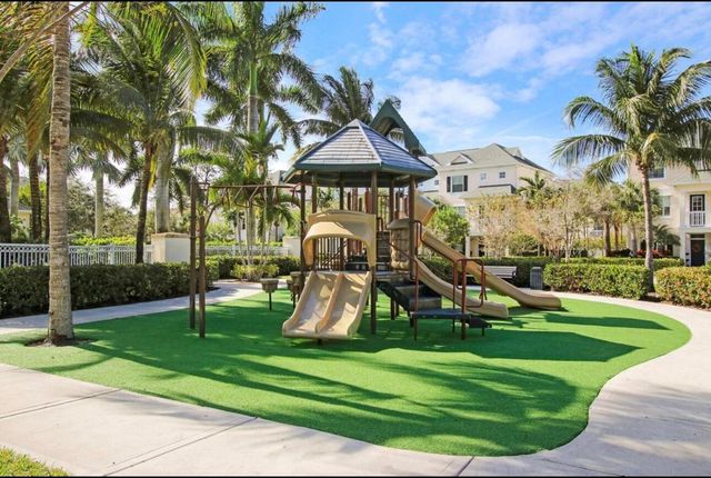 245 Murcia Drive 204, Jupiter, FL 33458
