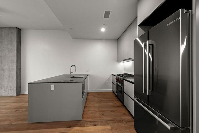 610 Davis ST 3310, Austin, TX 78701