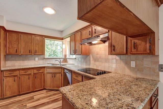 17 Wishbonebush Road, The Woodlands, TX 77380