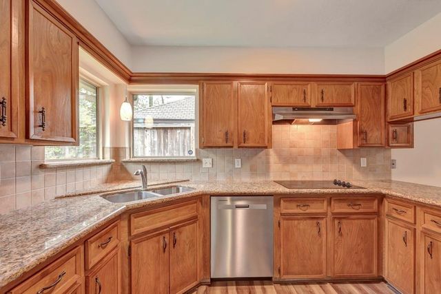 17 Wishbonebush Road, The Woodlands, TX 77380