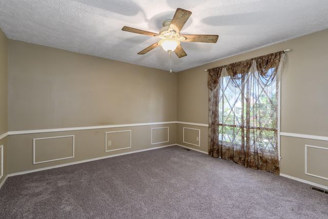 4158 E Linwood Street, Springfield, MO 65809