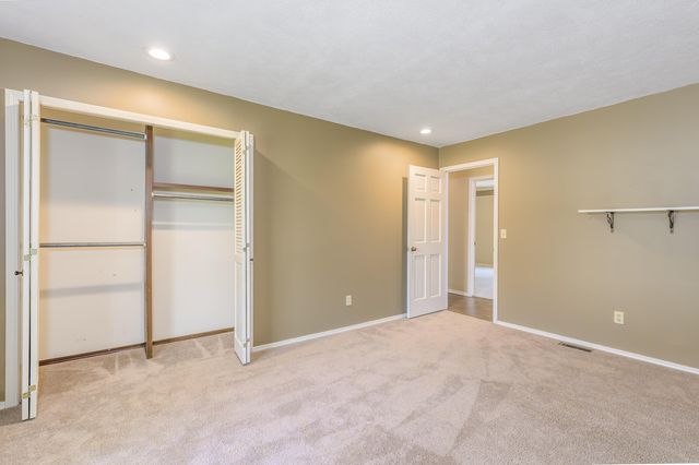 4158 E Linwood Street, Springfield, MO 65809