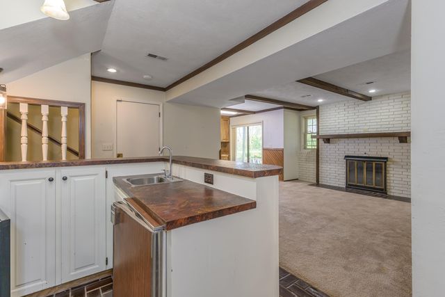 4158 E Linwood Street, Springfield, MO 65809