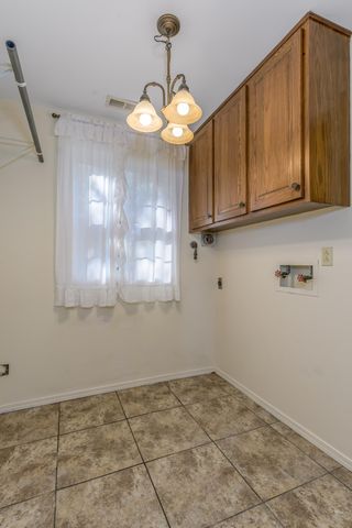 4158 E Linwood Street, Springfield, MO 65809