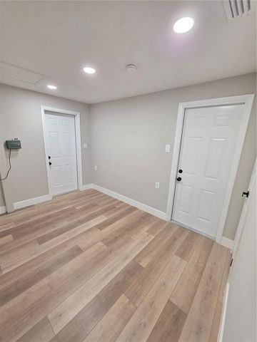5752 LANATE AVENUE, New Port Richey, FL 34652