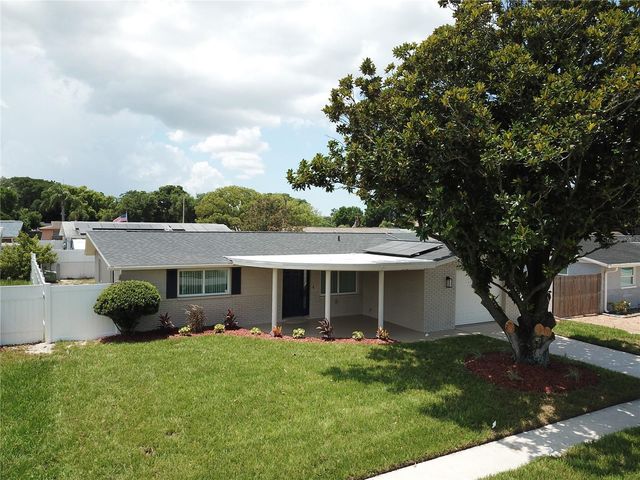 5752 LANATE AVENUE, New Port Richey, FL 34652