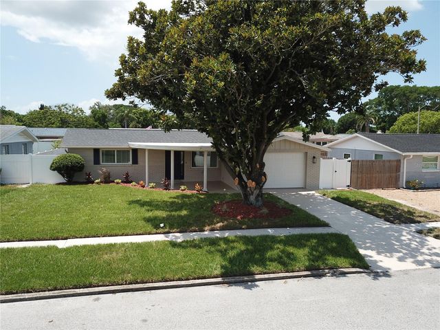 5752 LANATE AVENUE, New Port Richey, FL 34652