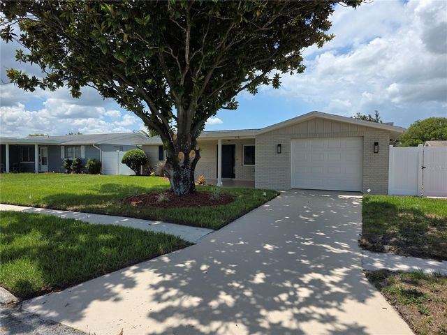 5752 LANATE AVENUE, New Port Richey, FL 34652
