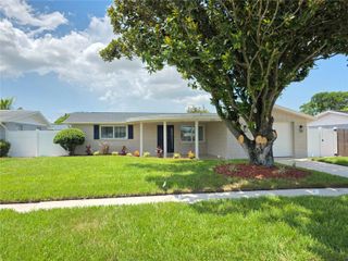 5752 LANATE AVENUE, New Port Richey, FL 34652