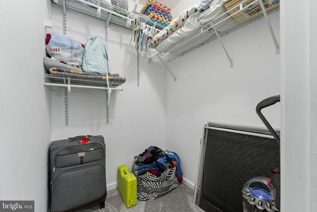 28 WOODCREST CT, Newark, DE 19702