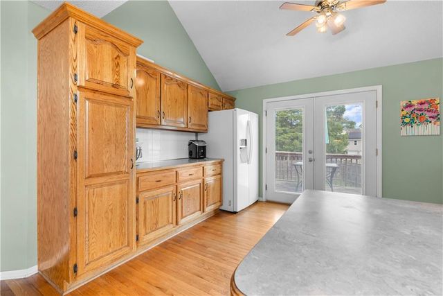 4413 SW Hillside Drive, Lee's Summit, MO 64082