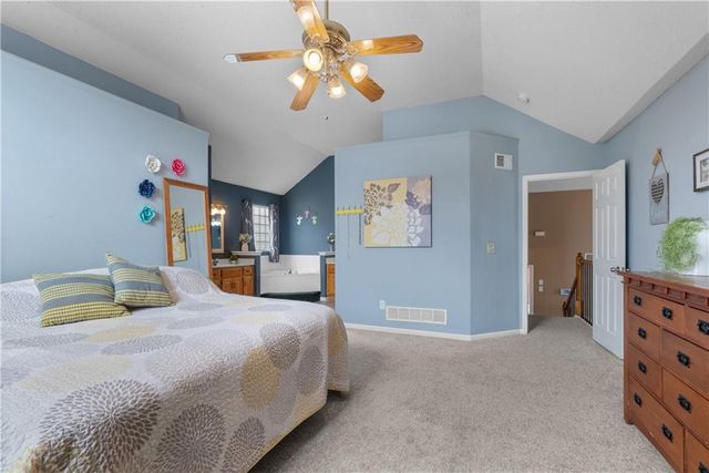 4413 SW Hillside Drive, Lee's Summit, MO 64082
