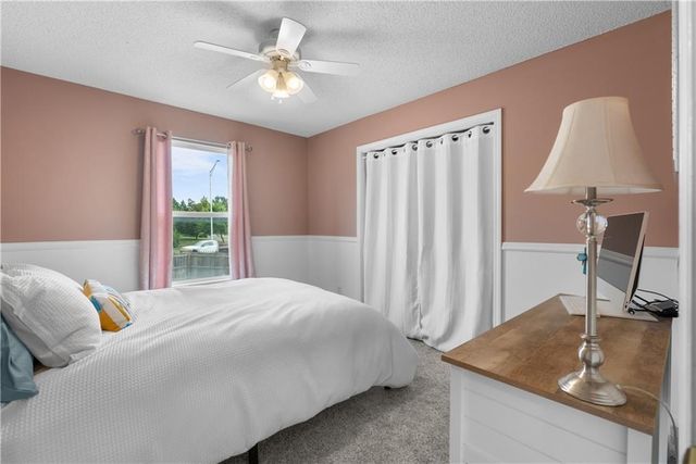 4413 SW Hillside Drive, Lee's Summit, MO 64082
