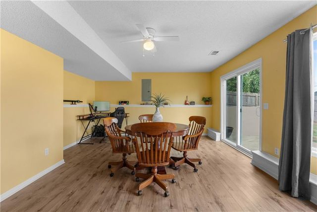 4413 SW Hillside Drive, Lee's Summit, MO 64082