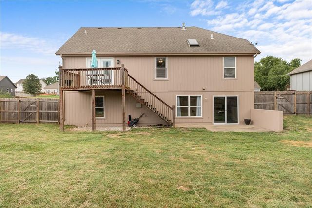 4413 SW Hillside Drive, Lee's Summit, MO 64082