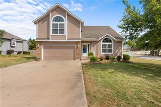 4413 SW Hillside Drive, Lee's Summit, MO 64082