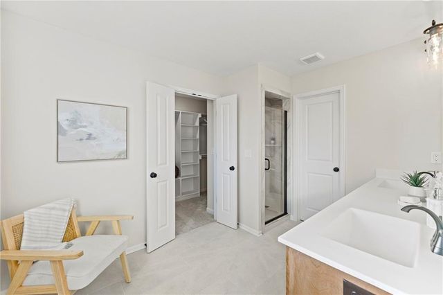 12182 S Emerald Street, Olathe, KS 66061