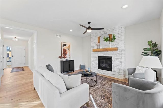 12182 S Emerald Street, Olathe, KS 66061